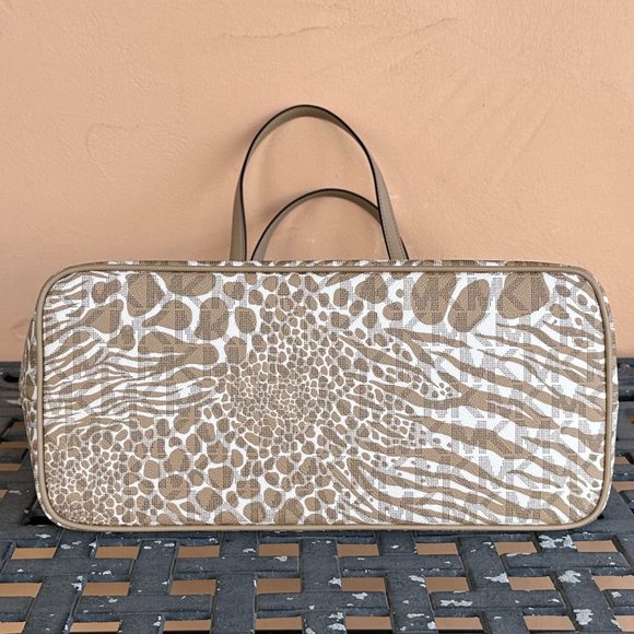 Michael Kors Carter Large Open Tote Shoulder Bag MK Zebra Print Camel Multi - Picture 6 of 13